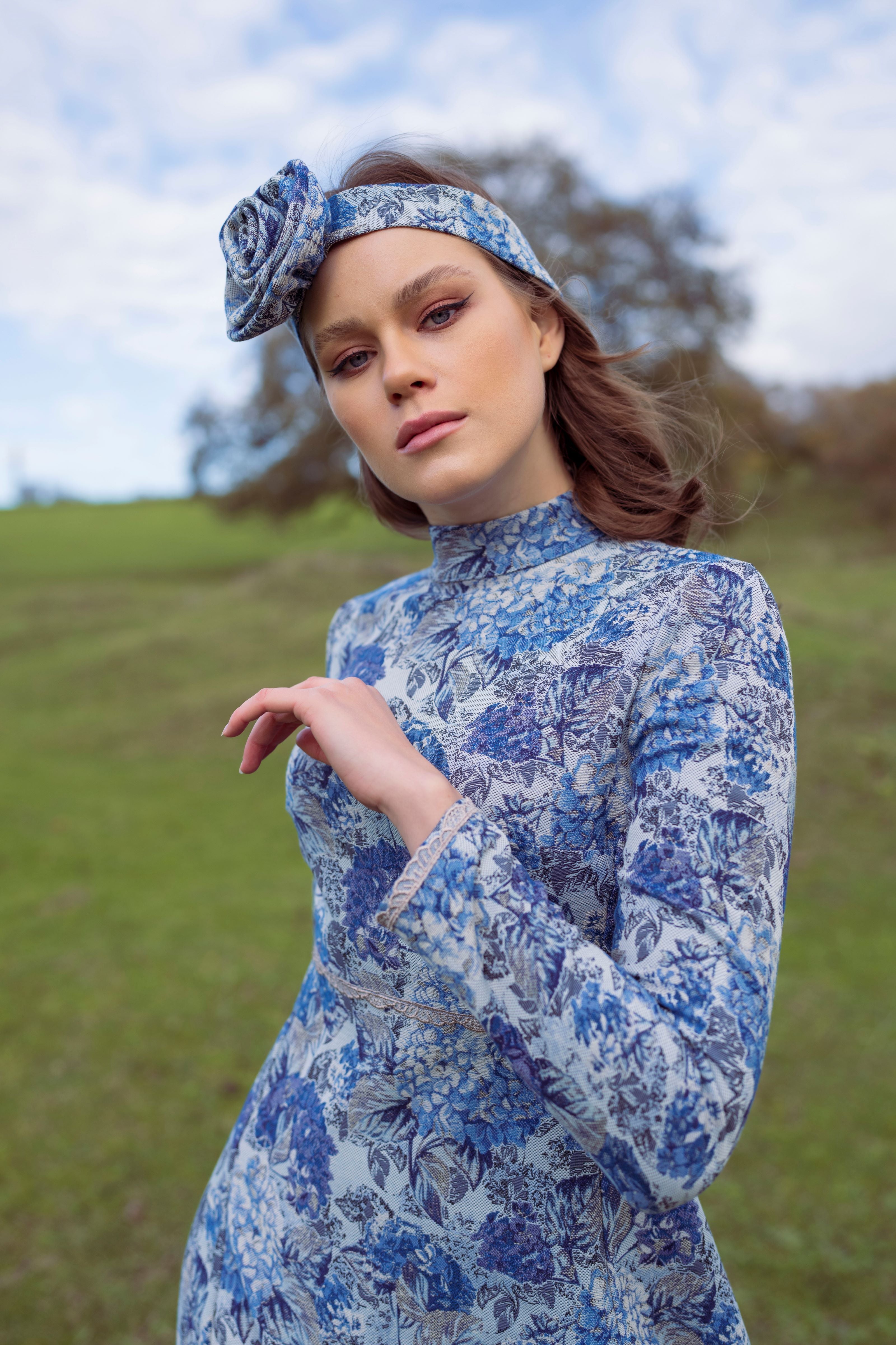 Dream Lace Detailed Dress