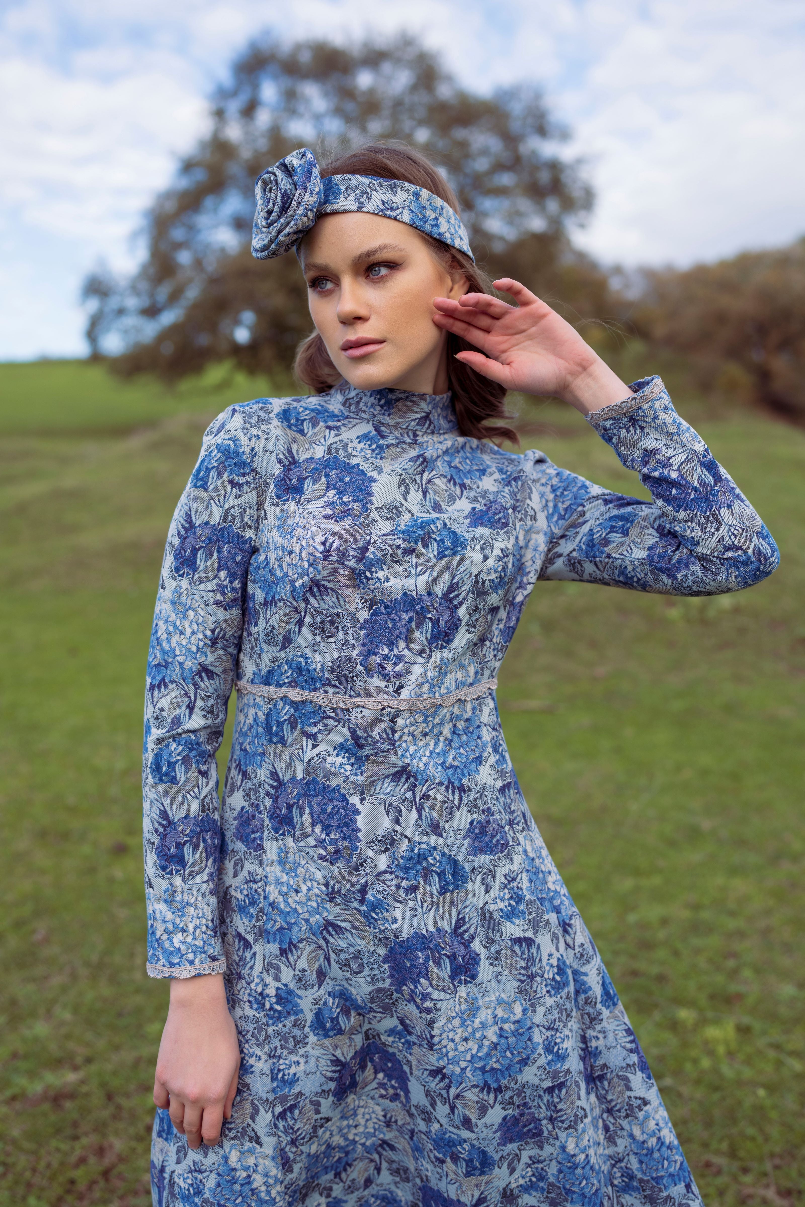 Dream Lace Detailed Dress