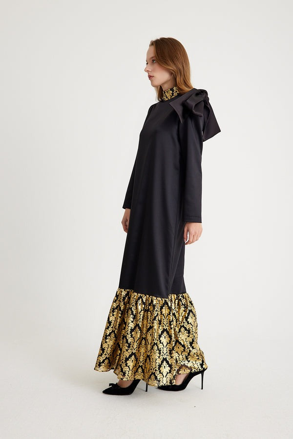 Daisy Gold Detailed Evening Dress